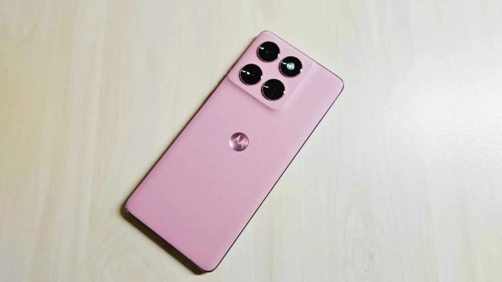 Design और Display – Premium Look के साथ Smooth Experience